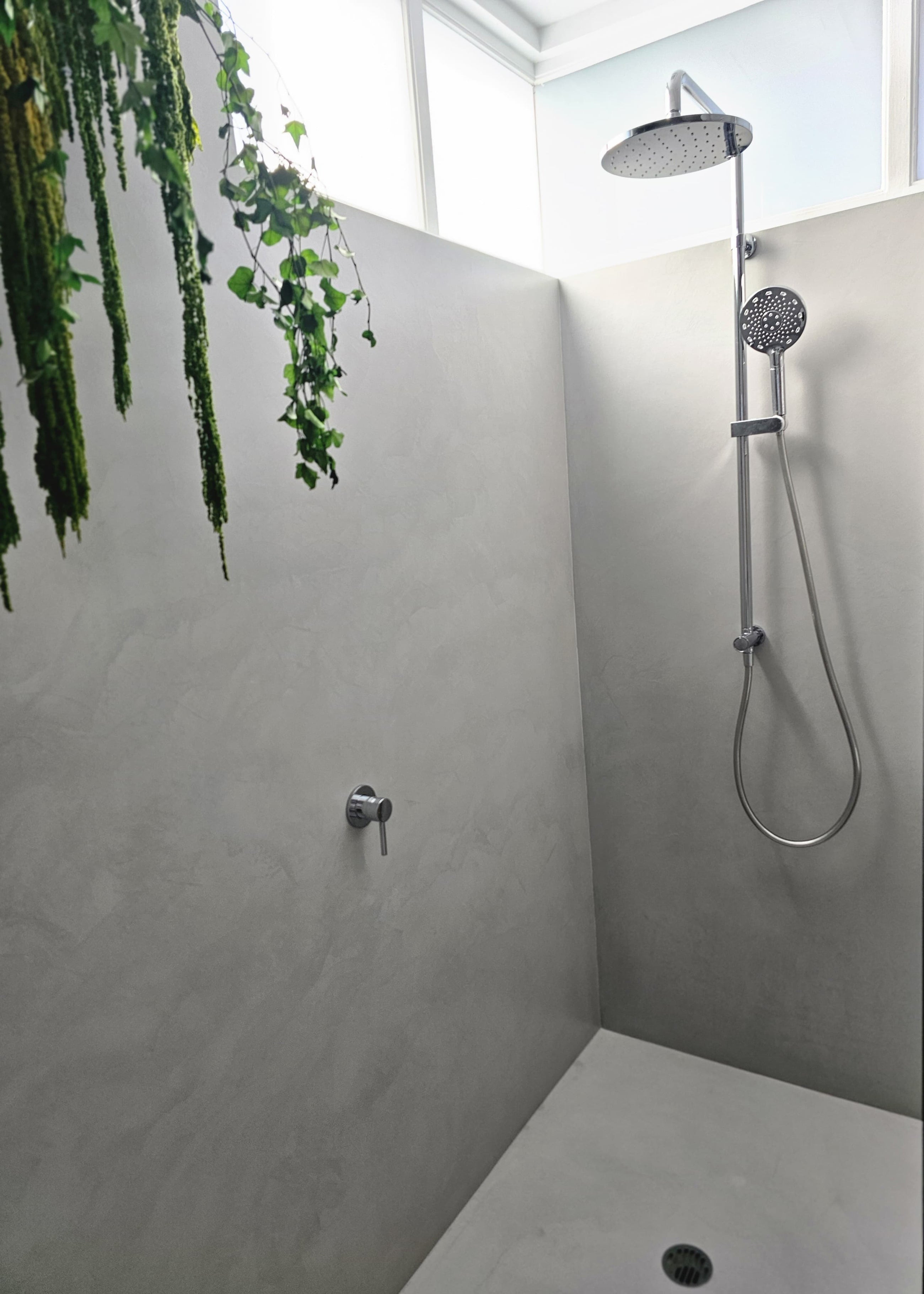 Microcement bathroom in Richmond home